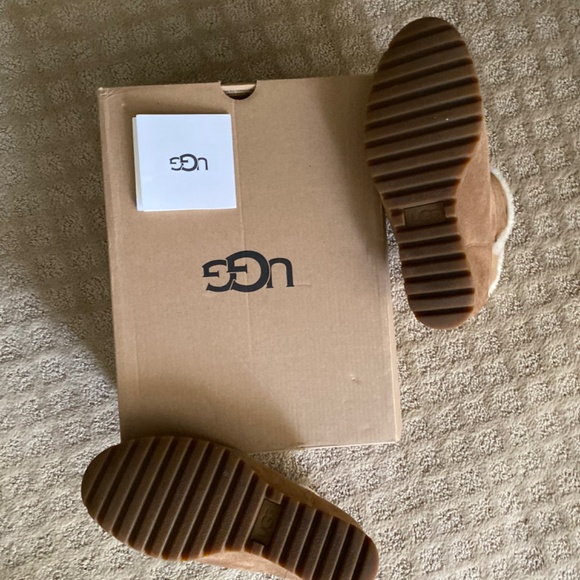 UGG Boots Shearling -Fair Condition - Picture 7 of 16